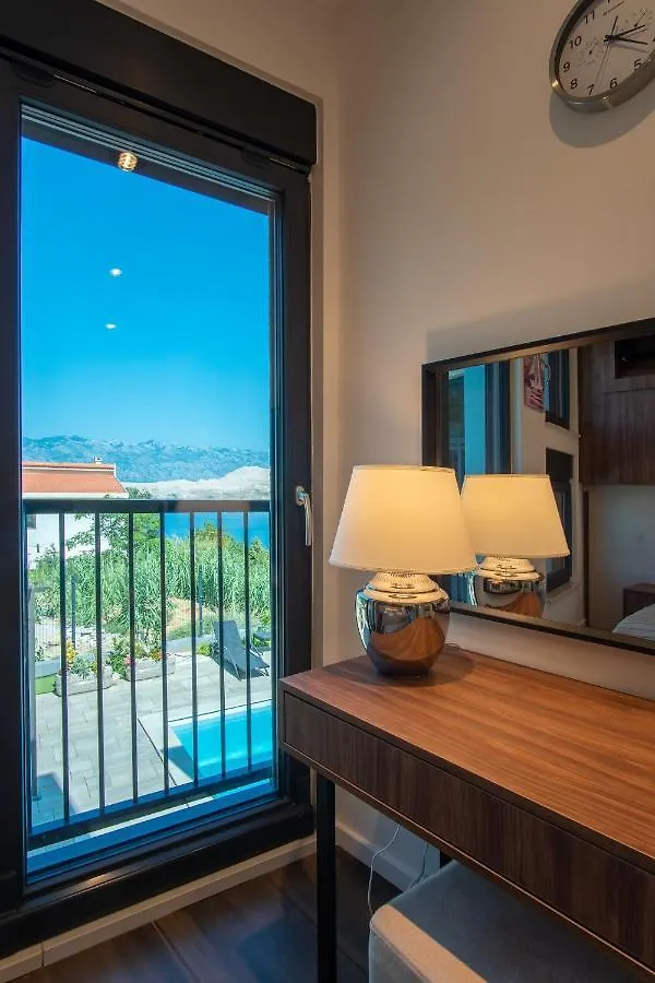 Perla Nera Heated Pool & Sauna Stan Trigraci Villa