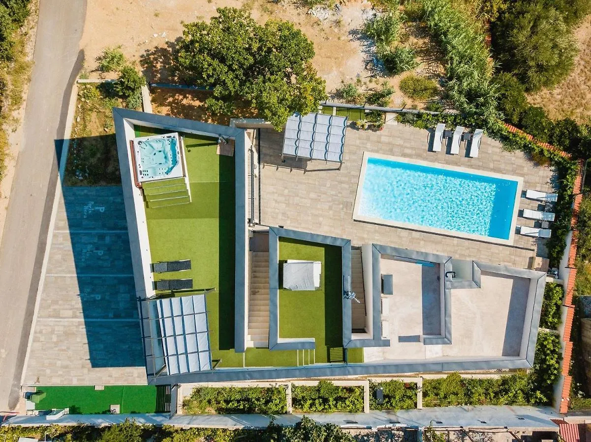 Villa Perla Nera Heated Pool & Sauna Stan Trigraci